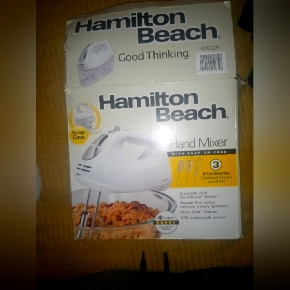 Hamilton Beach hand mixer w case